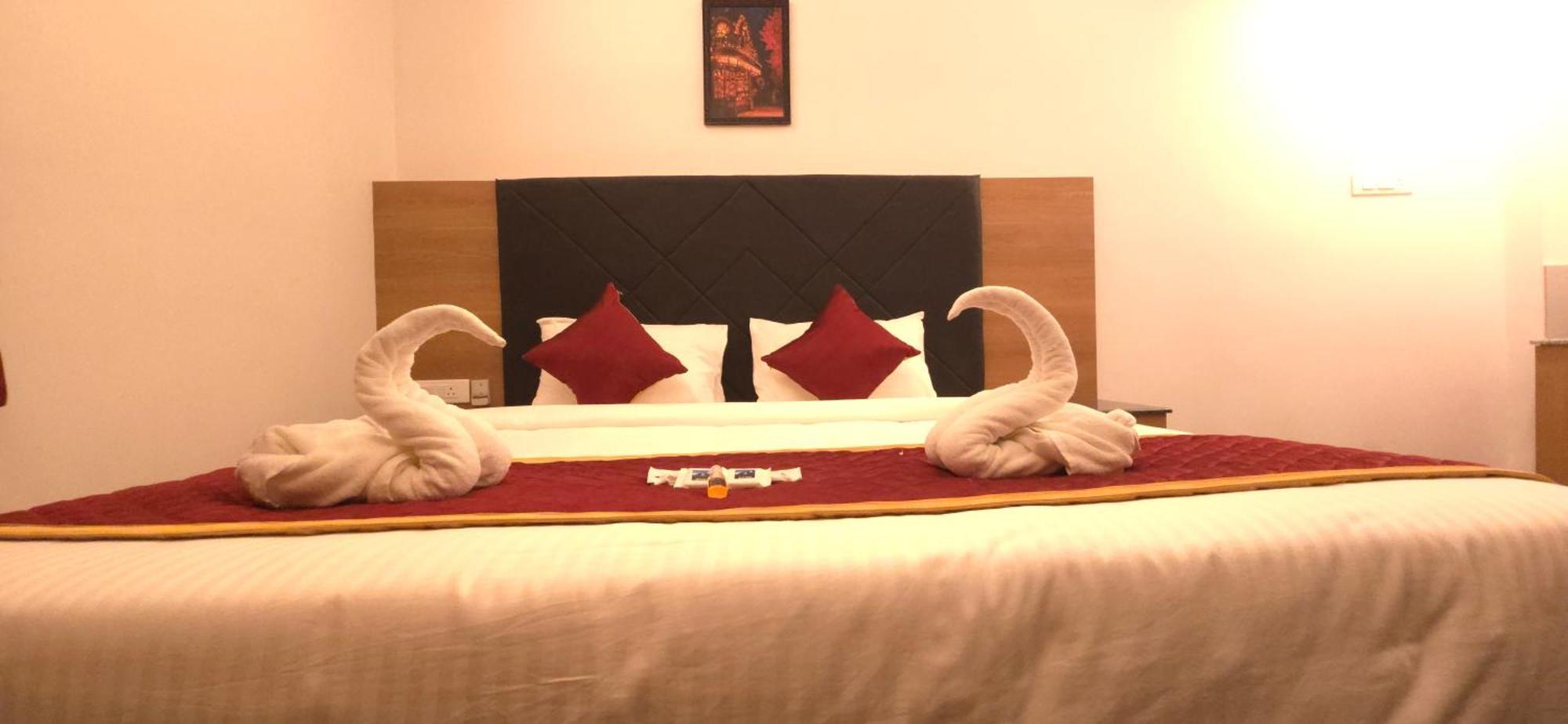 Shreem Sesha Sai Residency Hotell Tiruvannāmalai Eksteriør bilde