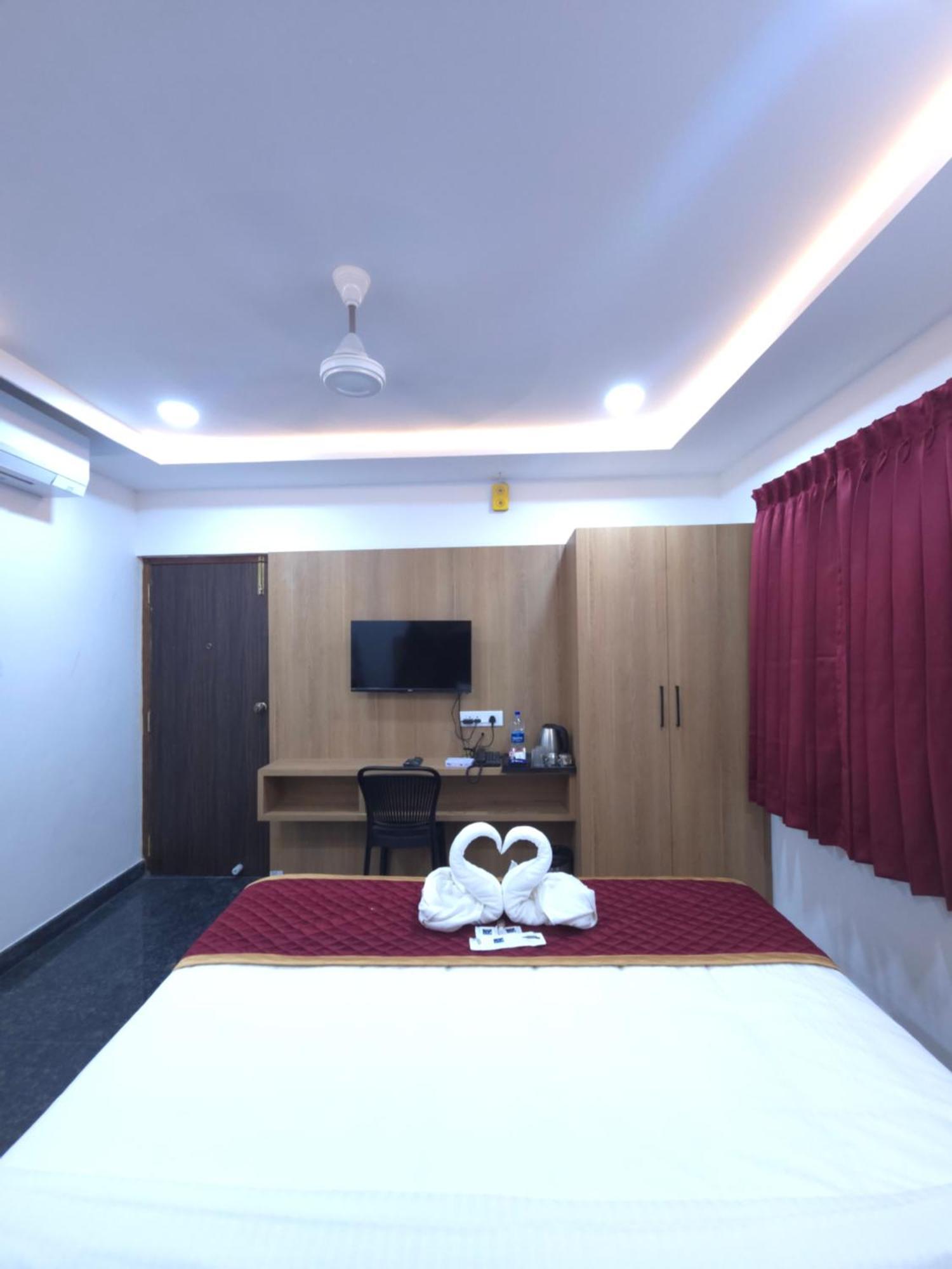 Shreem Sesha Sai Residency Hotell Tiruvannāmalai Eksteriør bilde