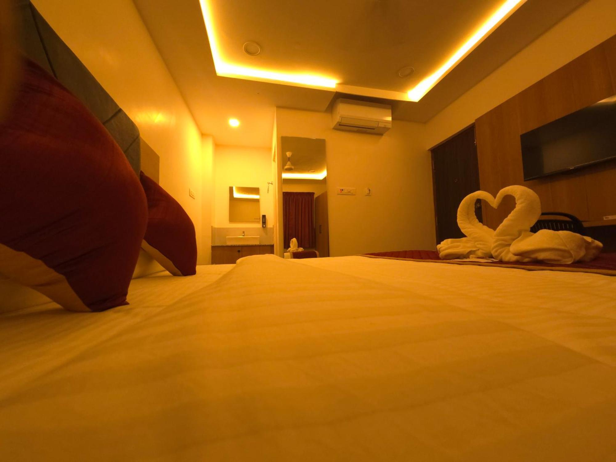Shreem Sesha Sai Residency Hotell Tiruvannāmalai Eksteriør bilde