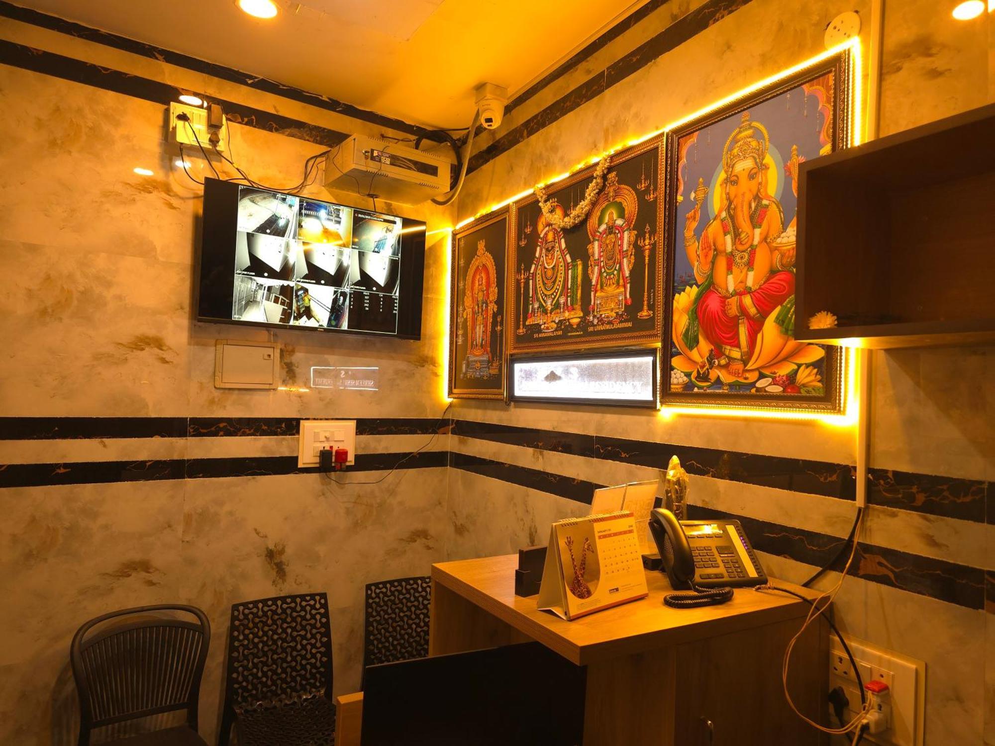 Shreem Sesha Sai Residency Hotell Tiruvannāmalai Eksteriør bilde